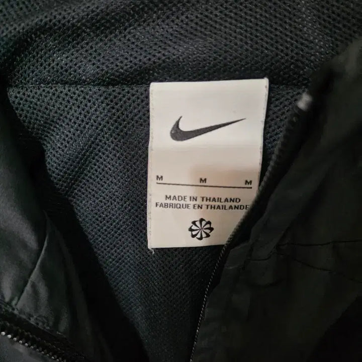 [BUNJANG] Nike FC Black Windbreaker Hooded Jacket / 나이키 FC 블랙 바람막이 후드 자켓