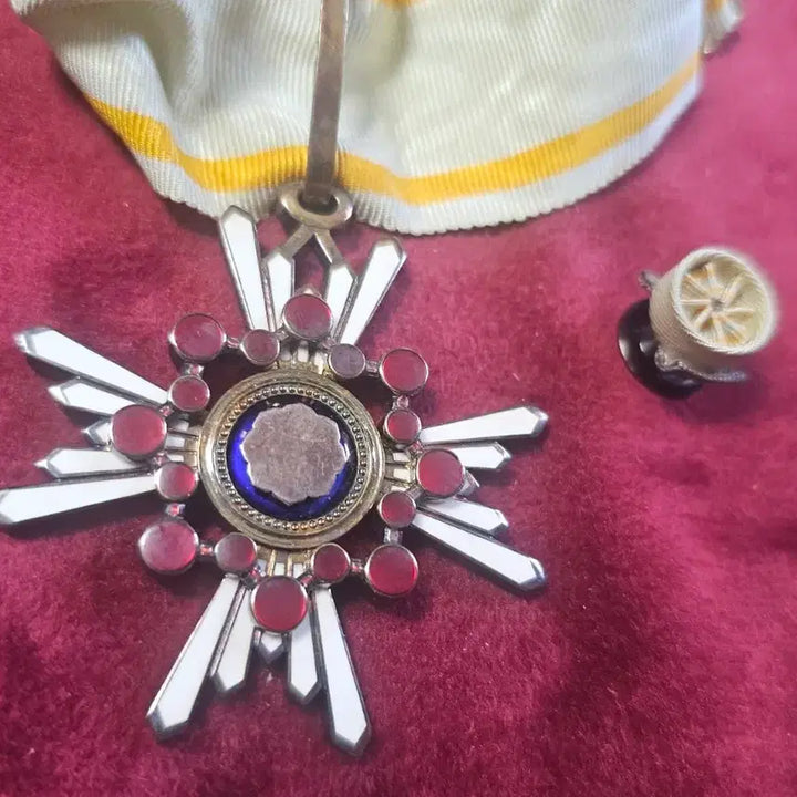 [BUNJANG] Japanese Order of the Sacred Treasure, 3rd Class Full Set / 일본 서보장 훈장 (훈3등, 풀세트)
