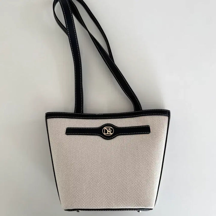 [BUNJANG] NEARONE Bere Bag Black / [새제품] NEARONE 니어로네 베르백 Bere bag