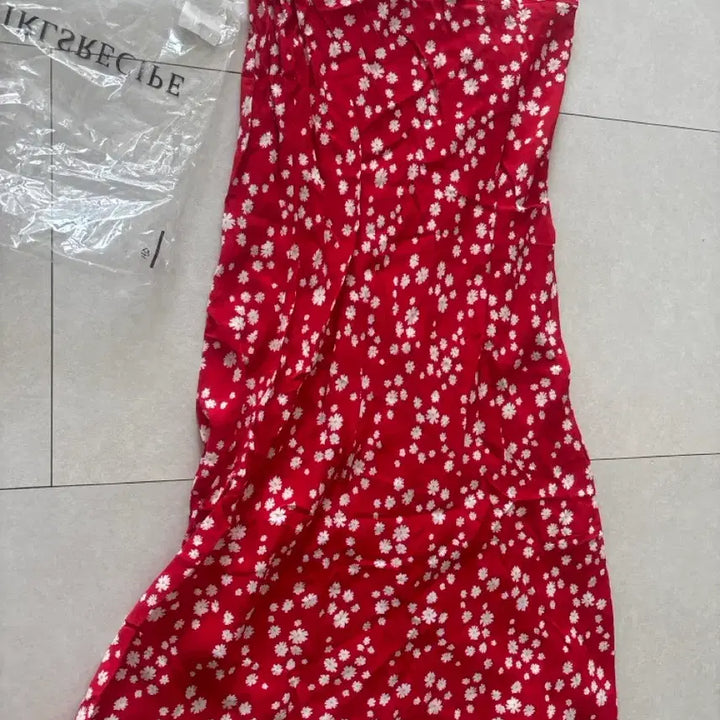 [BUNJANG] Girls Recipe Red Flower Long Skirt M / 레드 플라워 롱치미ㅗ걸스레시피제품M