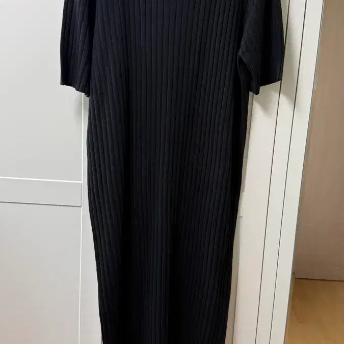 [BUNJANG] Black Ribbed Knit Short-Sleeve Long Dress / 블랙 립 반팔 니트 롱원피스