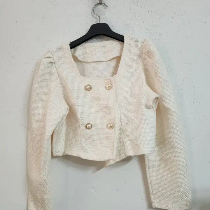 [BUNJANG] Ivory Tweed Pearl Button Crop Jacket / 아이보리 트위드 진주 버튼 크롭 자켓