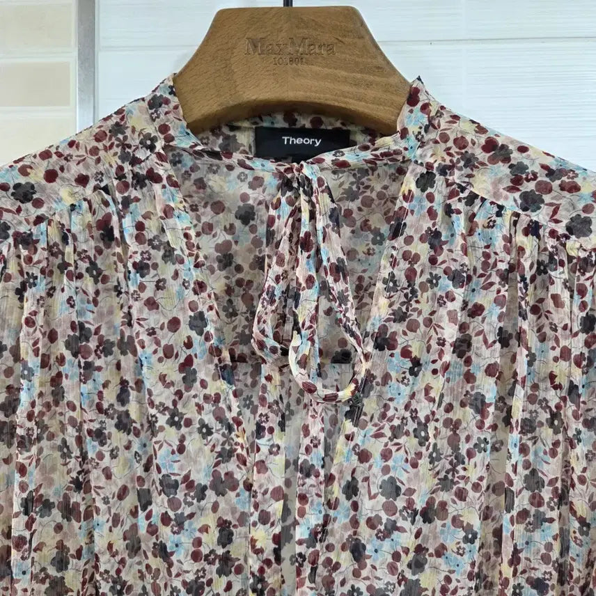 [BUNJANG] Theory 100% Silk Chiffon Floral Blouse / 띠어리Theory 실크 쉬폰 블라우스
