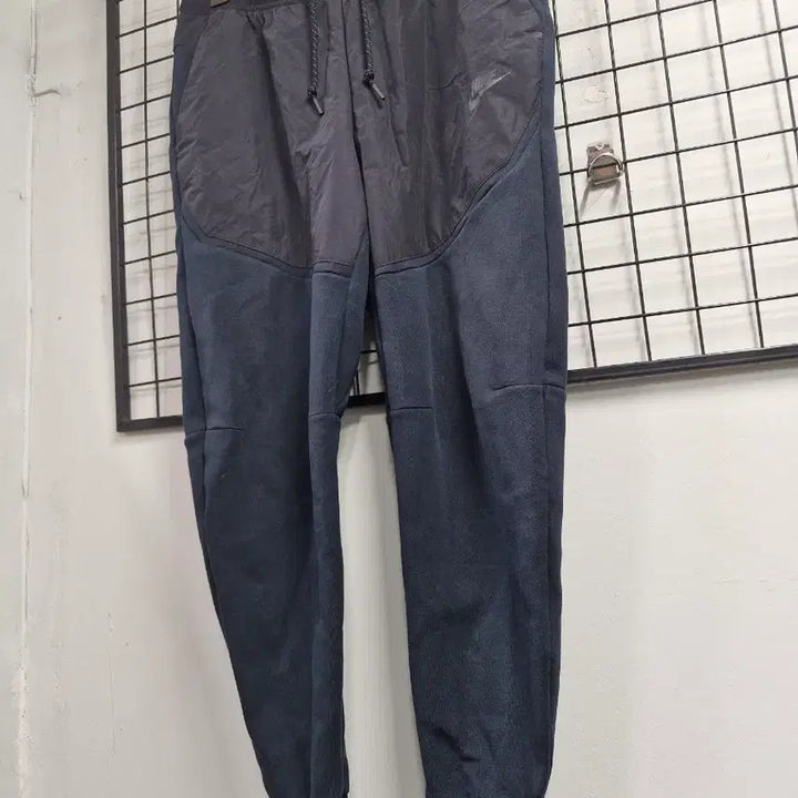 [BUNJANG] Nike Tech Fleece Woven Jogger Pants / 100L 나이키 테크플리스 우븐 조거팬츠