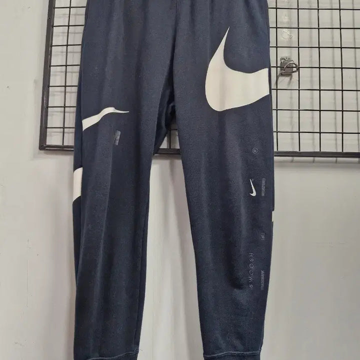 [BUNJANG] Nike Swoosh Training Pants / 100L 나이키 스우시 트레이닝 바지.