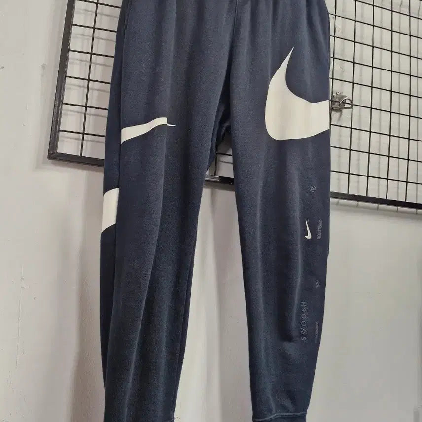 [BUNJANG] Nike Swoosh Training Pants / 100L 나이키 스우시 트레이닝 바지.