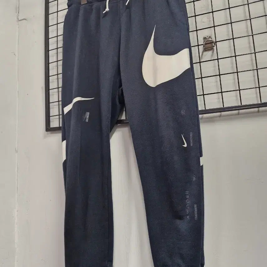 [BUNJANG] Nike Swoosh Training Pants / 100L 나이키 스우시 트레이닝 바지.