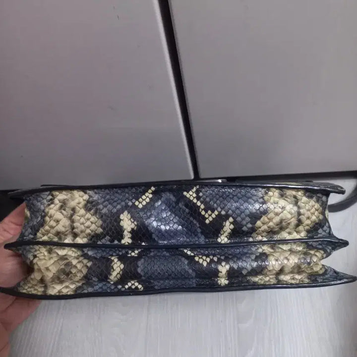 [BUNJANG] Decke New Leslie Python Shoulder Bag / 덱케 뉴 레슬리. 파이톤. 숄더백 겸 크로스백