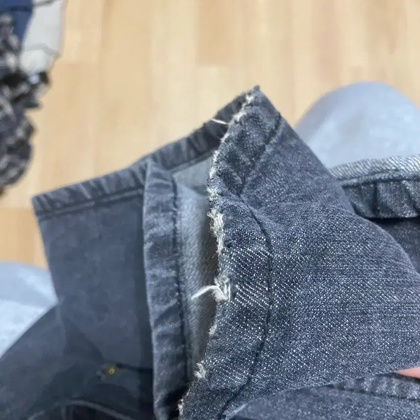 [BUNJANG] Avely Star Point Balloon Wide Jeans / 에이블리 스타 포인트 벌룬 와이드 청바지