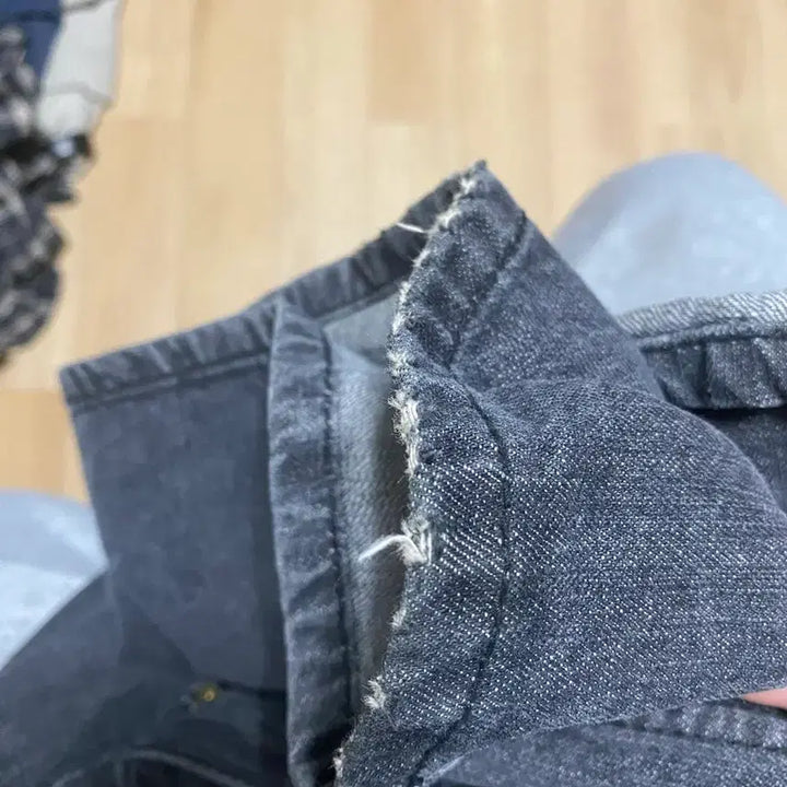[BUNJANG] Avely Star Point Balloon Wide Jeans / 에이블리 스타 포인트 벌룬 와이드 청바지