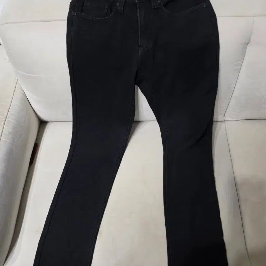 [SOLD OUT] 인디고뱅크 블랙 데님 팬츠
