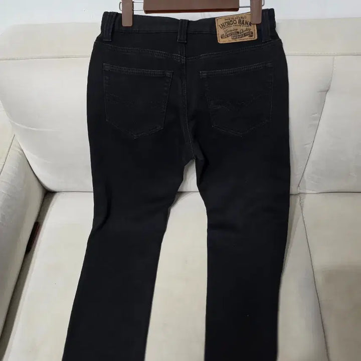 [SOLD OUT] 인디고뱅크 블랙 데님 팬츠