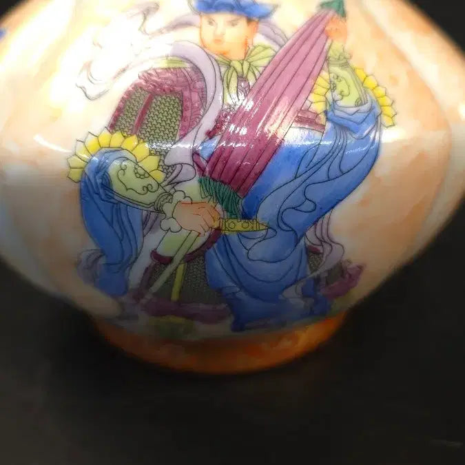 [BUNJANG] Qing Dynasty Enamel Vase with Four Heavenly Kings Motif / 260616-3 황실법랑 사대천왕 장경병