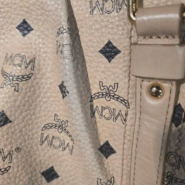 [BUNJANG] MCM Logo Shoulder Bag/Tote Bag (Ivory) / MCM 로고 숄더백 / 토트백 아이보리