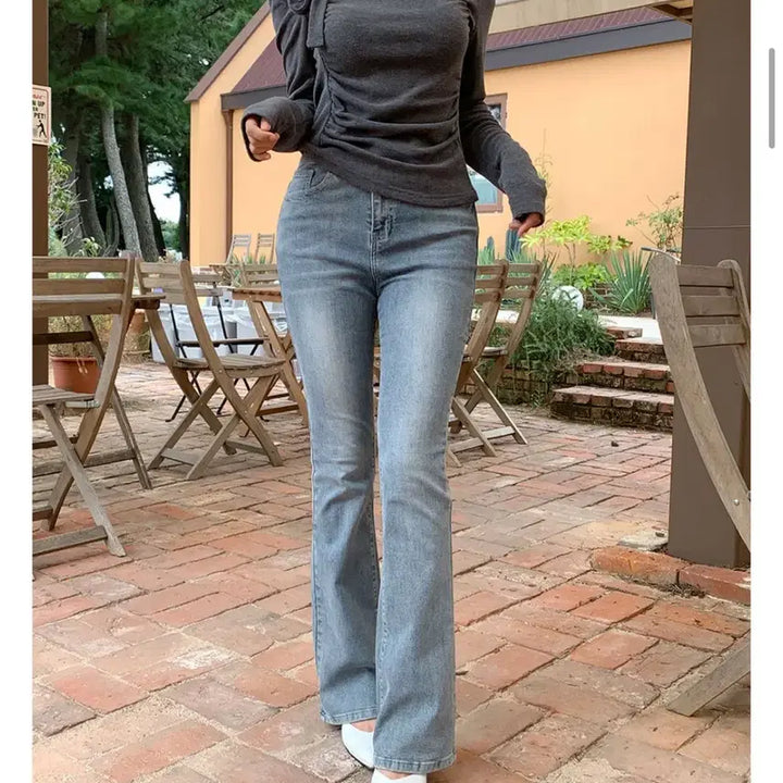 [BUNJANG] Gracy Light Wash Bootcut Jeans (S, Long) / 그레이시 연청 부츠컷 S 롱버전 슬림핏 | 리뷰 9999+