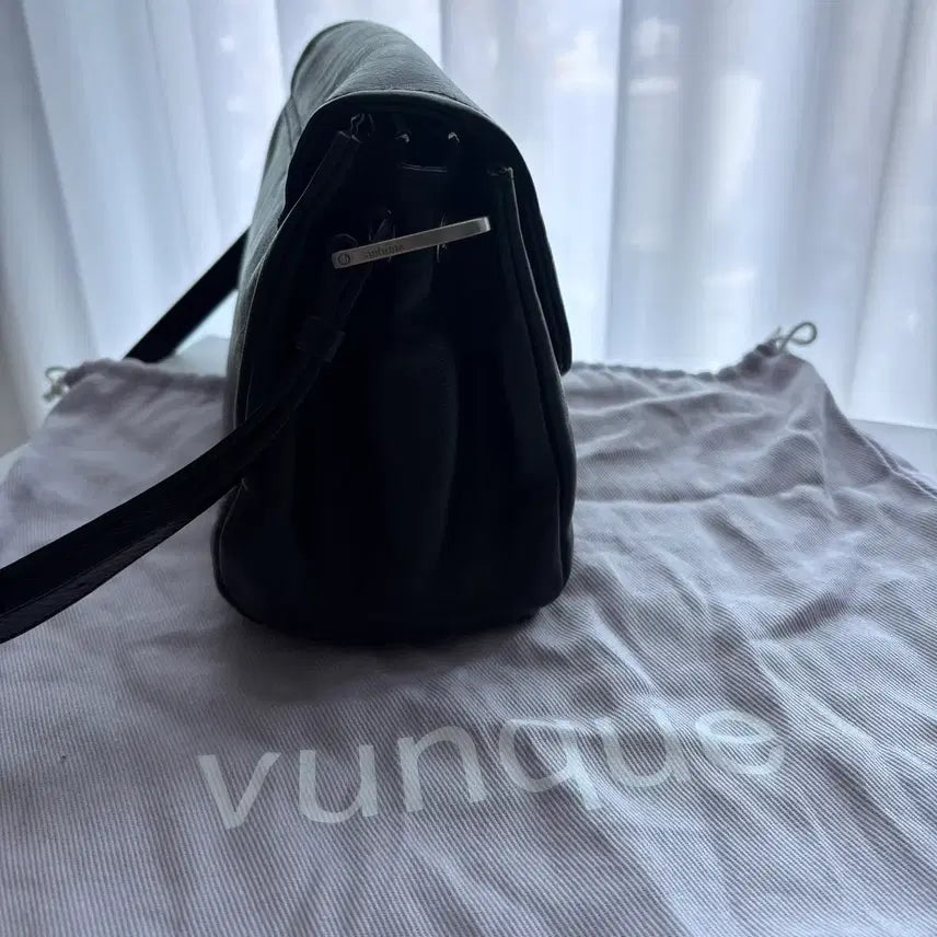 [BUNJANG] Vunke Crossbody Bag / Shoulder Bag / 분크 크로스백 / 숄더백