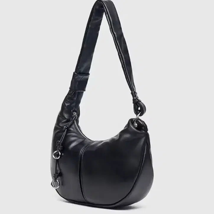 [BUNJANG] Oryany Veca Shoulder Bag Lambskin / 오야니 베카 숄더백 양가죽