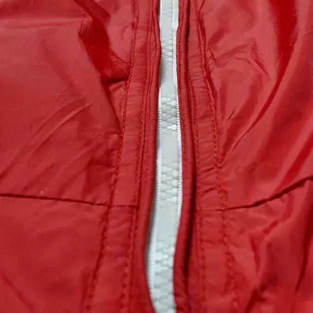 [BUNJANG] Abercrombie &amp; Fitch Vintage Patch Windbreaker (Red) / [L] 아베크롬비 &amp; 피치 빈티지 패치 윈드브레이커 (레드)