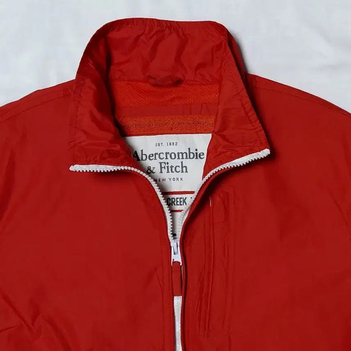 [BUNJANG] Abercrombie &amp; Fitch Vintage Patch Windbreaker (Red) / [L] 아베크롬비 &amp; 피치 빈티지 패치 윈드브레이커 (레드)