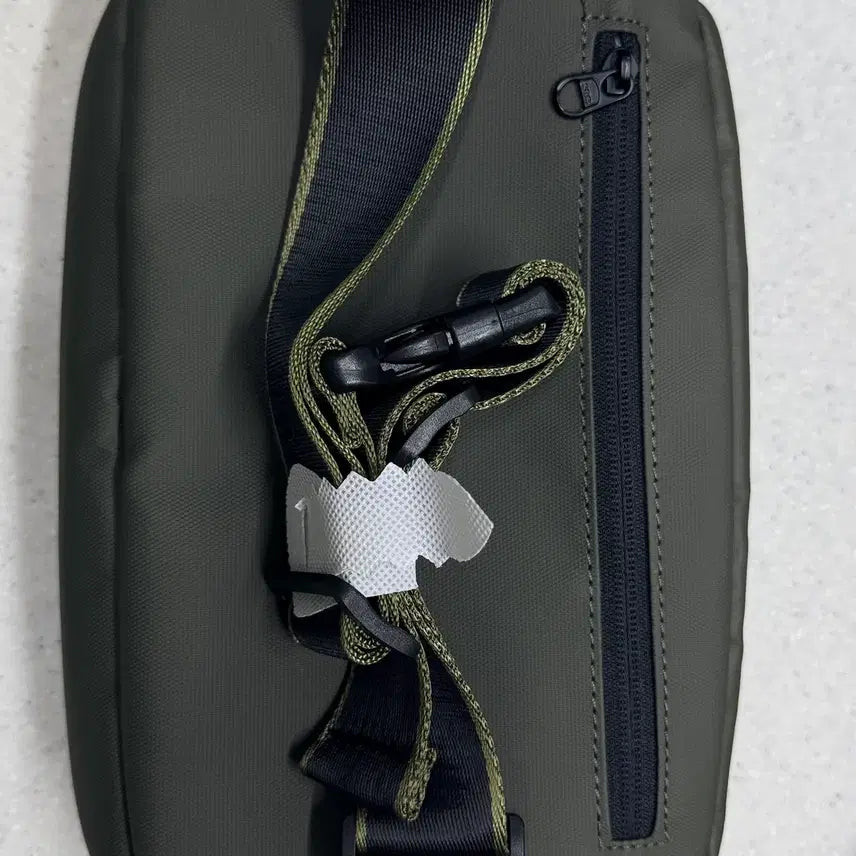 [BUNJANG] Camera Sling Bag / 카메라 슬링백(미사용)