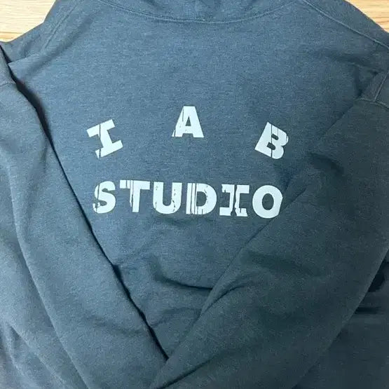 [SOLD OUT] IAB STUDIO x DP 후드집업 XL