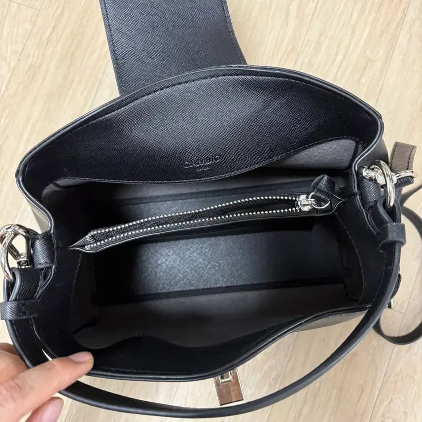 [SOLD OUT] [새상품]여성 깜비오 cambio 토트백 크로스백