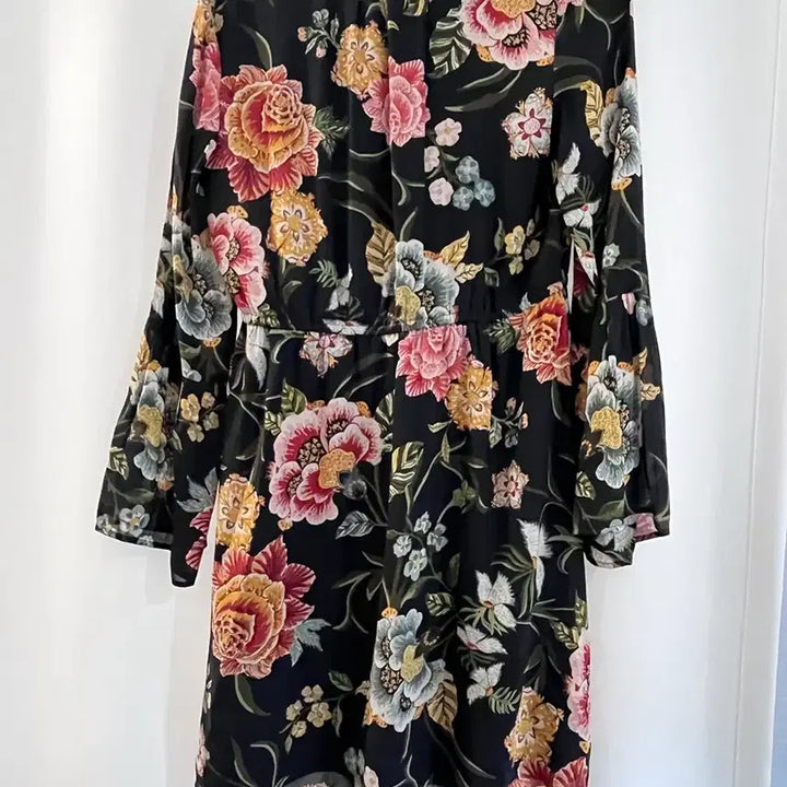 [SOLD OUT] 블랙 플라워 롱 원피스 꽃무늬