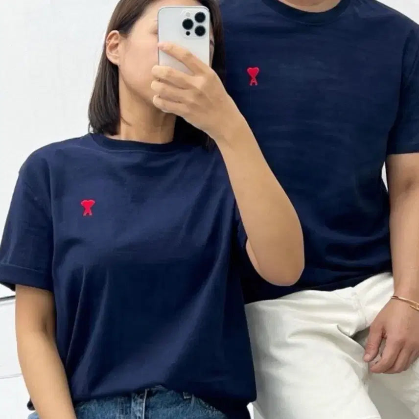 [BUNJANG] AMI Unisex Small Logo Heart Round Short Sleeve T-shirt / 정품/새상품) 아미 남녀공용 스몰로고하트  라운드 반팔