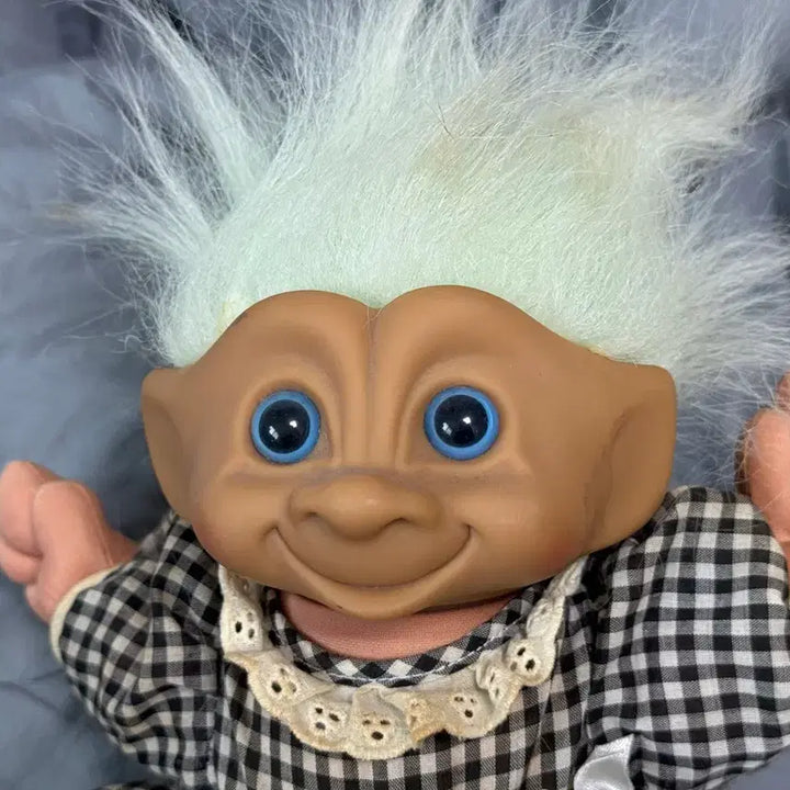 [BUNJANG] Vintage Troll Doll in Checkered Dress / 빈티지 원피스 트롤 (소프트 트롤 인형)