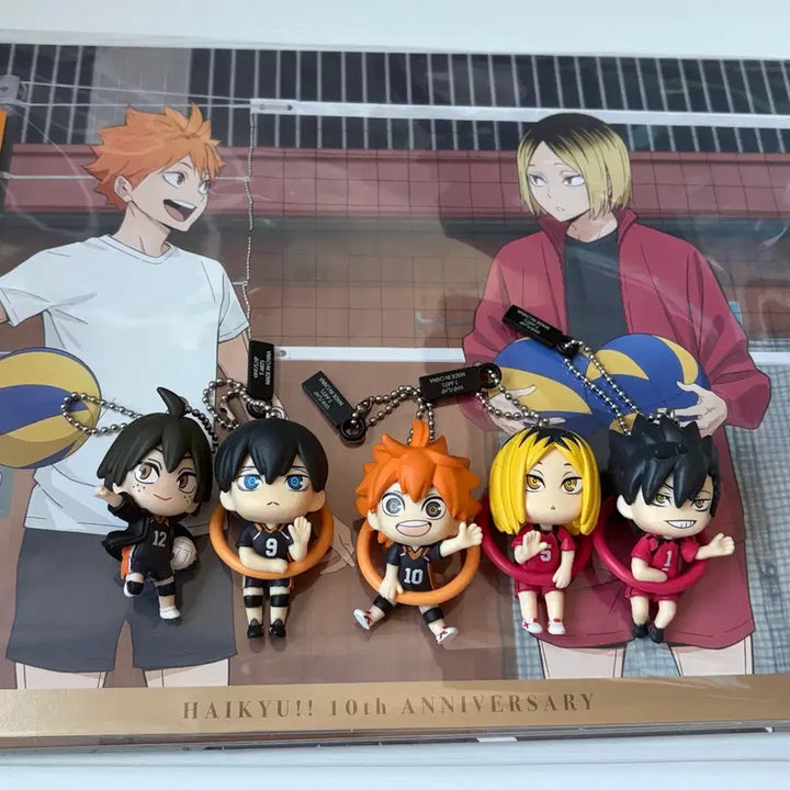 [BUNJANG] Haikyu 10th Anniversary Illustration Board &amp; Keyring Bundle / 하이큐 곤니치와 키링/10주년 제일복권 라스트원 일러스트 보드
