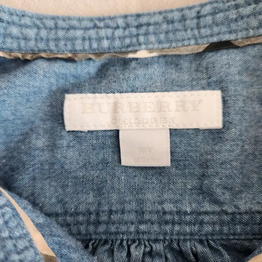 [BUNJANG] Burberry Kids Denim Blouse 10Y / 버버리 키즈 청 블라우스 판매합니다.