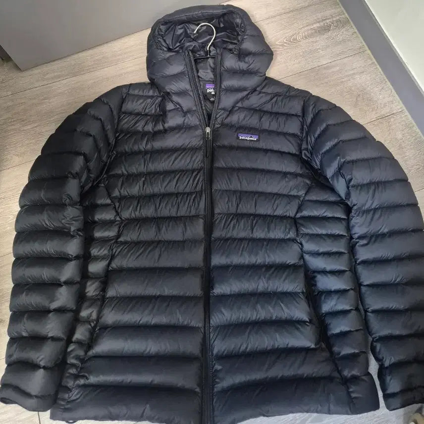 [BUNJANG] Patagonia Down Sweater Hoodie Puffer Jacket Black L / 파타고니아 다운스웨터 후디 패딩 블랙 L 급처합니다