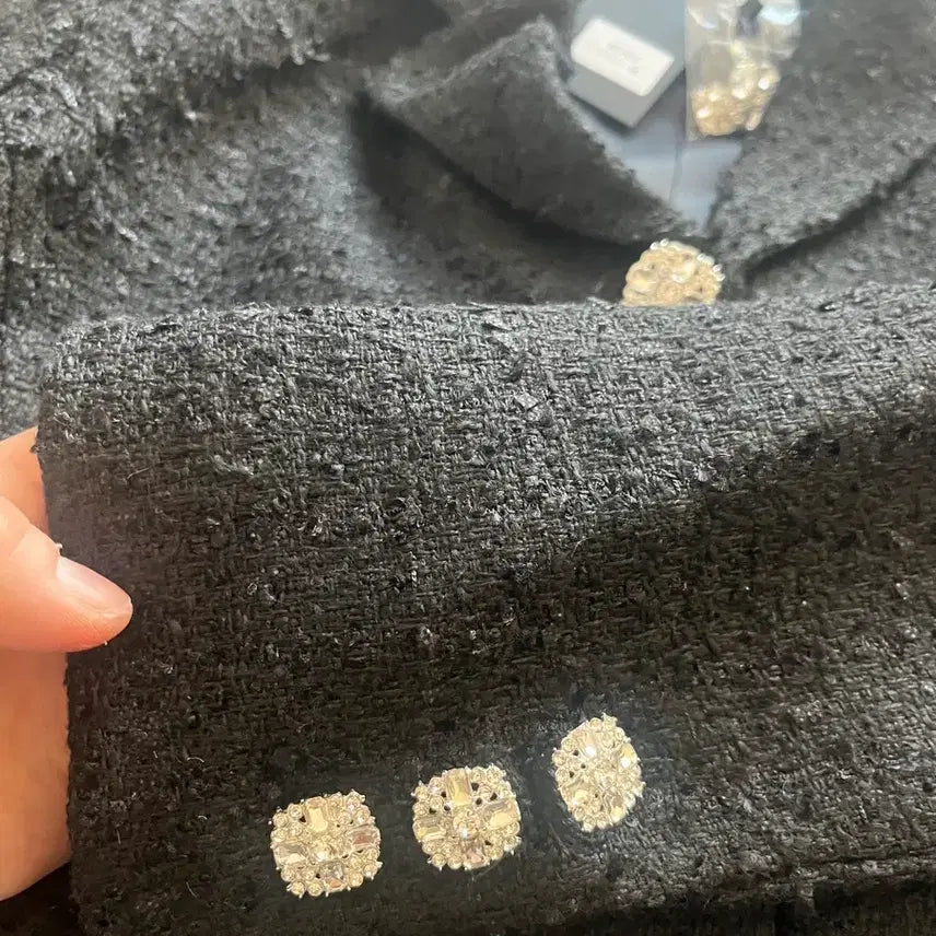 [BUNJANG] Le ClarA One-Button Black Tweed Jacket / 리클라라 원버튼 블랙 트위드