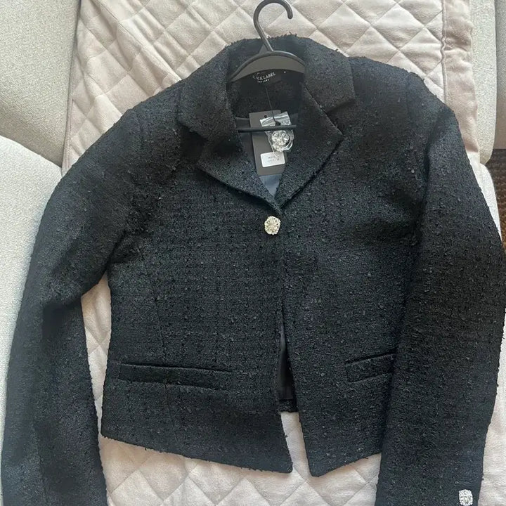 [BUNJANG] Le ClarA One-Button Black Tweed Jacket / 리클라라 원버튼 블랙 트위드