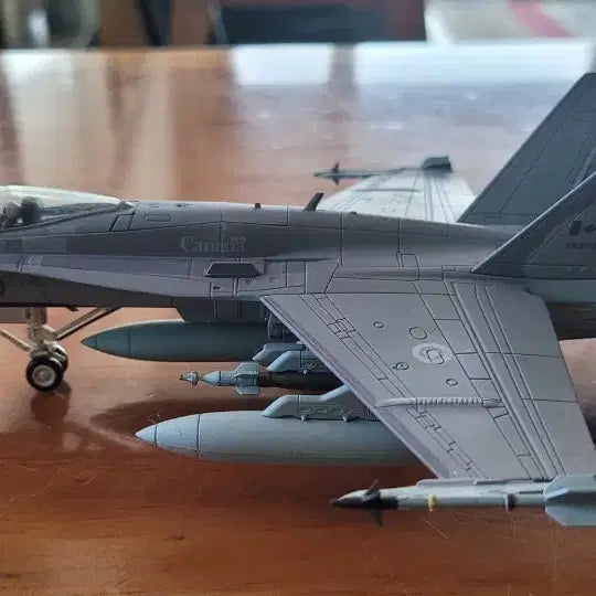 [BUNJANG] Hobby Master 1/72 Canadian Air Force F-18 Hornet Diecast Model / 하비마스터1/72캐나다공군 f-18 호넷