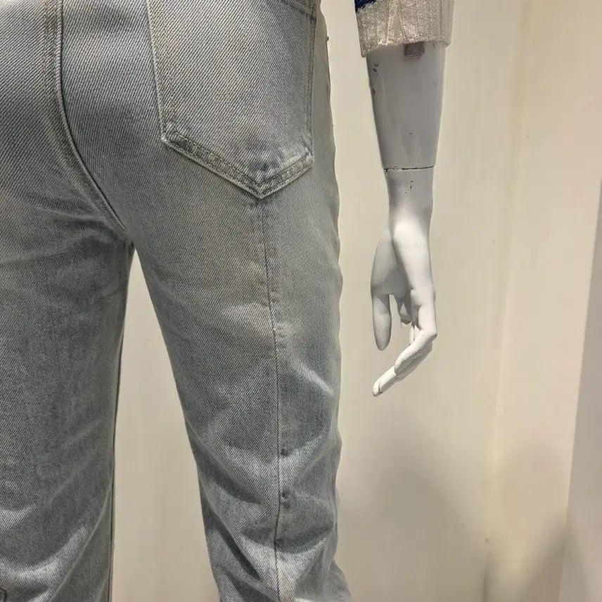 [BUNJANG] Unbalanced Off-Shoulder Knit &amp; White Combo Denim Set / 세트가격 언발 오프숄더 니트&amp;밑단 화이트 콤비 데님 셋업 핏대박(새상품)
