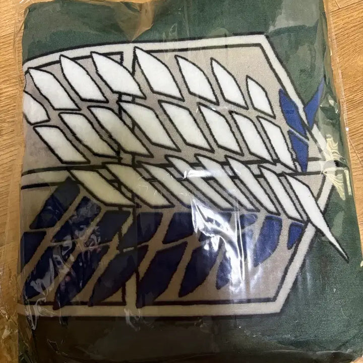 [SOLD OUT] 프랭크버거 진격의거인 담요 망토(미개봉)