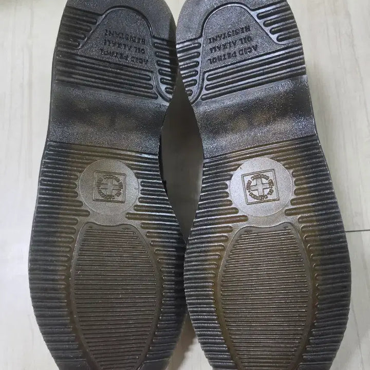 [BUNJANG] Dr. Martens Temara Black Loafers / 닥터마틴 테마라 블랙 270mm (uk8)