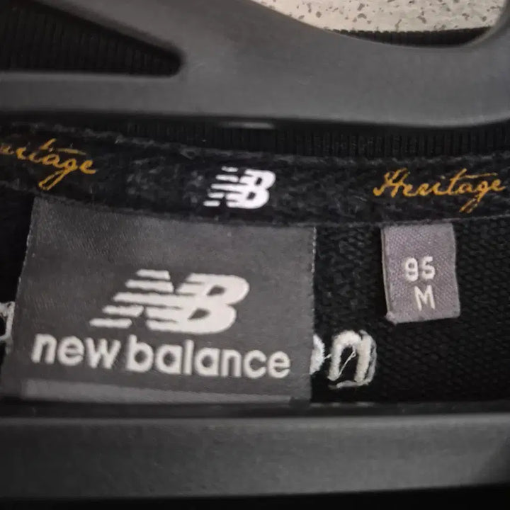 [BUNJANG] New Balance Long Sleeve T-Shirt / [95~100]뉴발란스 롱슬리브 긴팔티