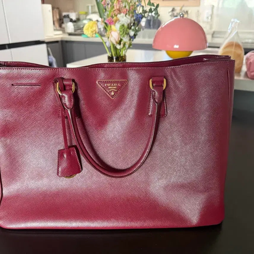 [BUNJANG] Prada Saffiano Leather Tote Bag / 프라다 사피아노 가죽 토트백 버건디 정품