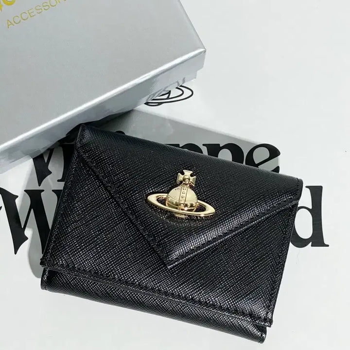 [BUNJANG] Vivienne Westwood Wallet Black Gold Emblem / 비비안웨스트우드 지갑 블랙 금장