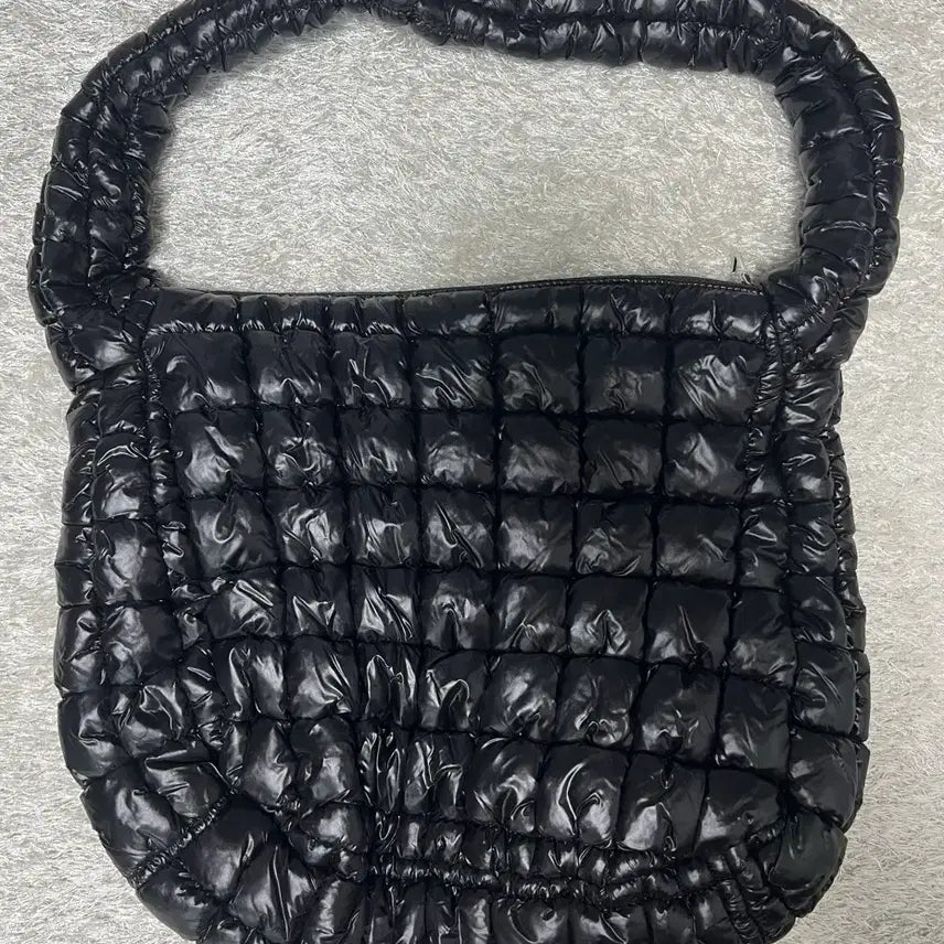 [BUNJANG] Add Black Quilted Padded Bag / add 에드 블랙 퀼팅 패딩백