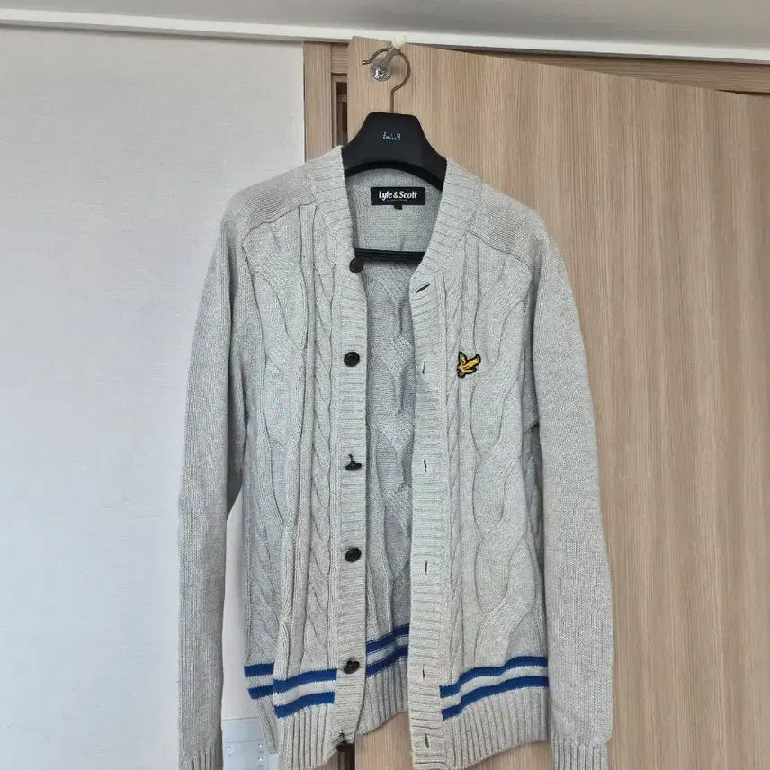 [SOLD OUT] 라일앤스콧 케이블 니트 가디건 회색 라지