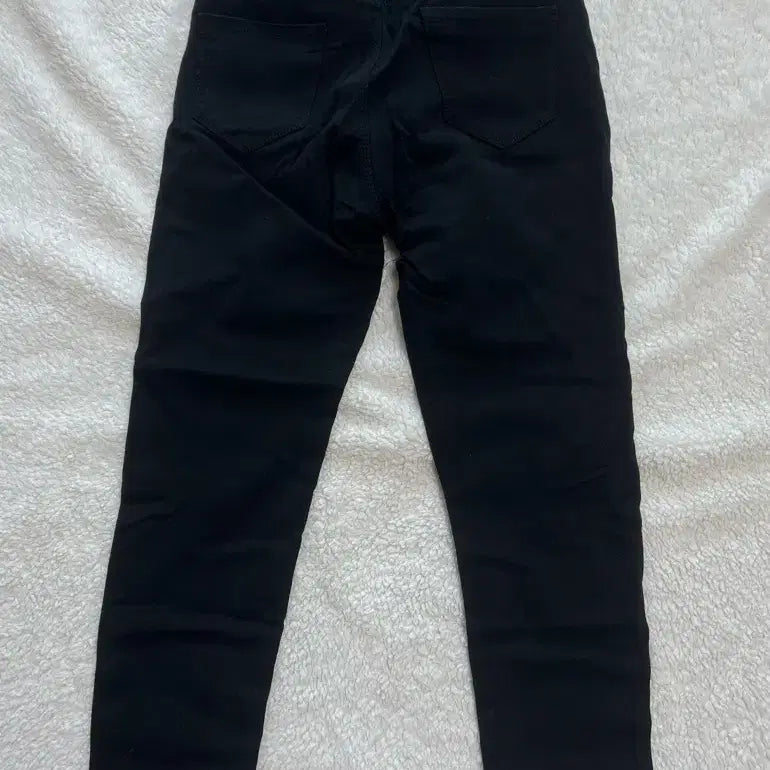 [BUNJANG] Black Slim Fit Jeans / 블랙 청바지 판매해요