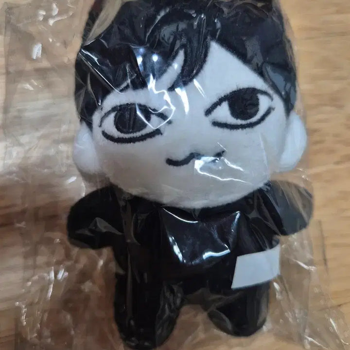 [BUNJANG] The Boyz Juyeon 10cm Doll Keyring / (미개봉)더보이즈 주연 10cm 인형 키링