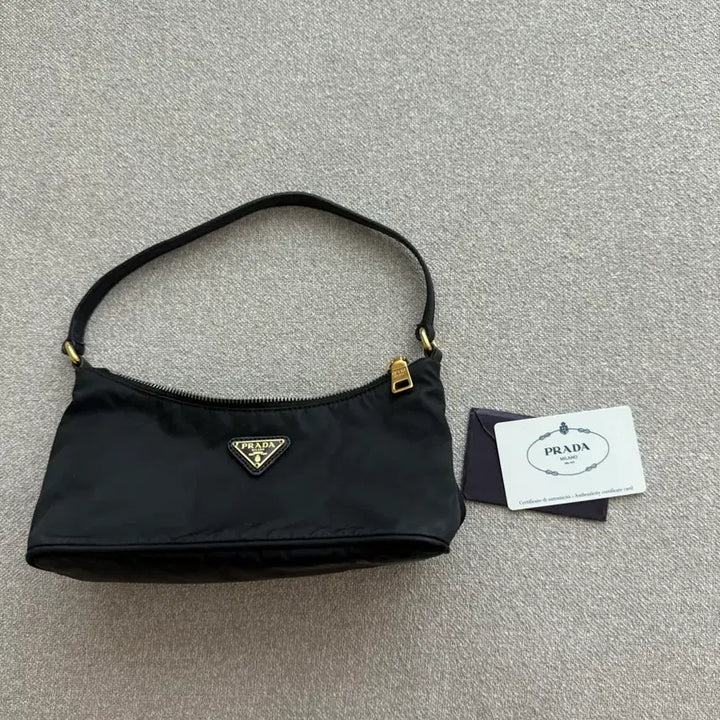 [BUNJANG] Prada Nylon Mini Hobo Shoulder Bag / 마지막가격,프라다백+돌체앤가바나시계