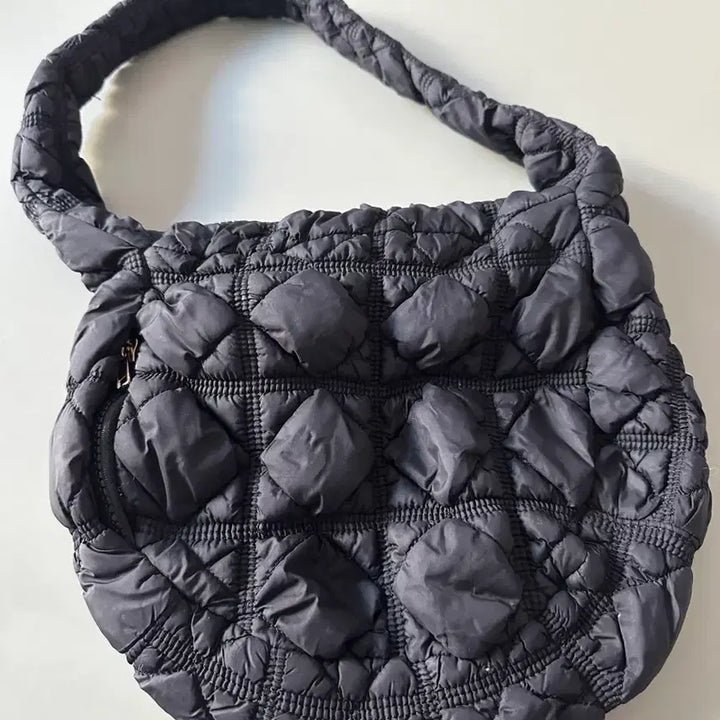 [BUNJANG] Carlin Quilted Shoulder Bag / 칼린퀼팅가방