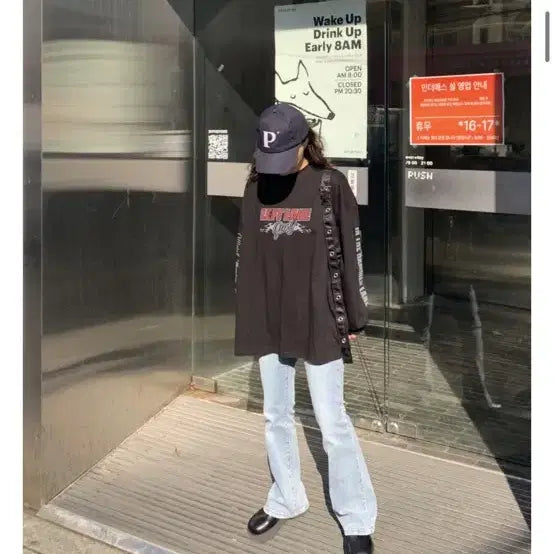 [BUNJANG] Lettering Loose Fit Long Sleeve T-Shirt Black / 레터링 나염 루즈핏 긴팔 티셔츠 쭉티 블랙