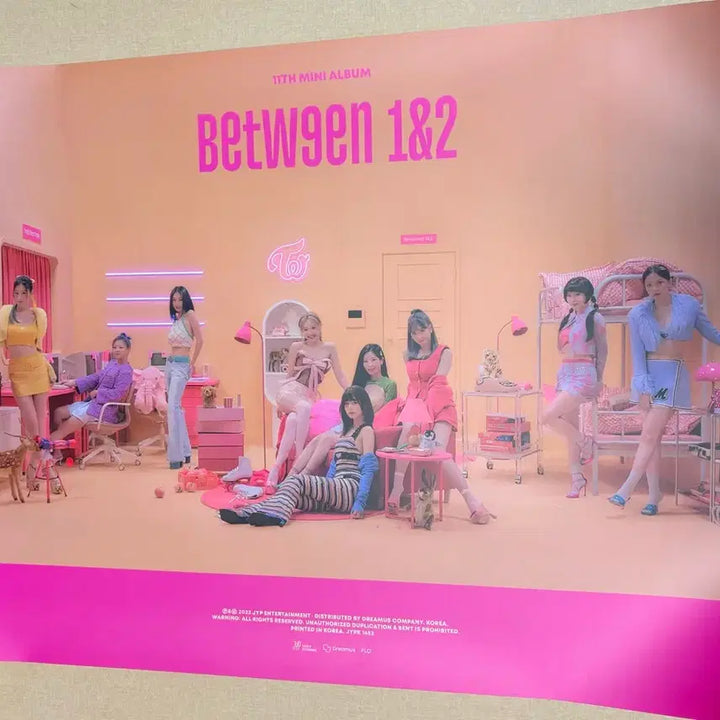 [SOLD OUT] 트와이스 Between 1&amp;2 포스터 4장