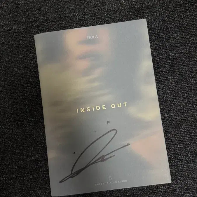 [BUNJANG] WJSN SeolA INSIDE OUT Signed Album / 우주소녀 설아 INSIDE OUT 싸인 앨범 판매합니다.
